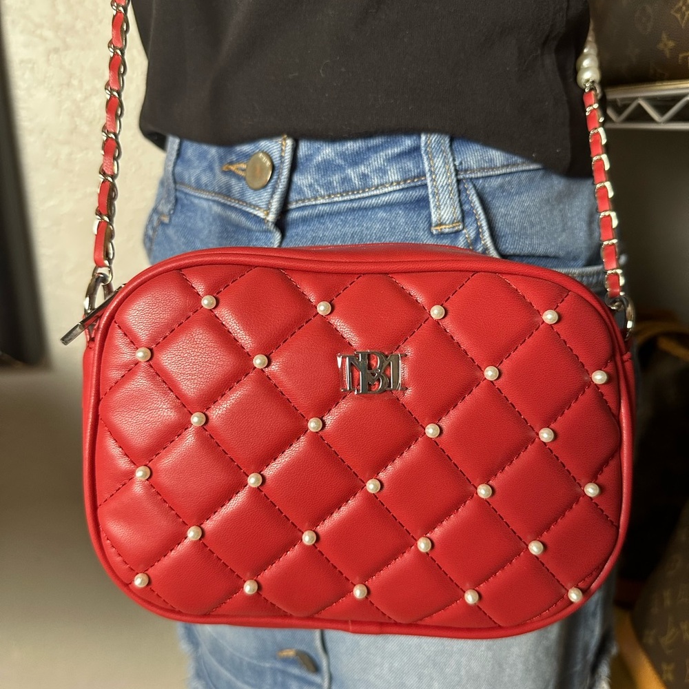 New Badgley Mischka Red Quilted Pearl Crossbody Bag